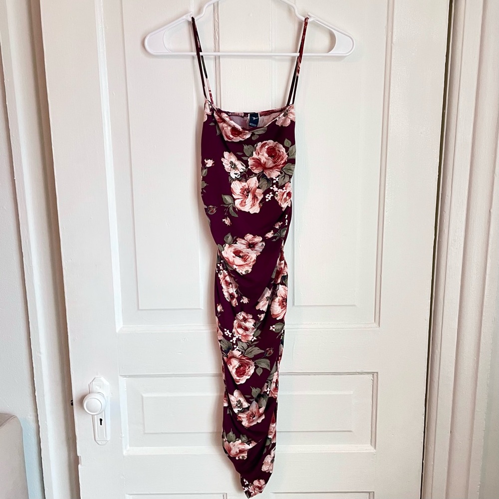 Windsor Floral Lover Bodycon Midi Dress, Size Medium, Maroon - Picture 2 of 8